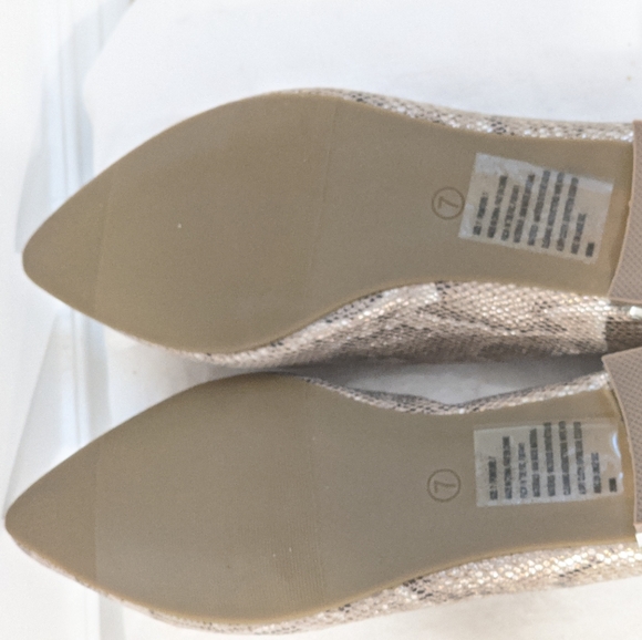 Snake print and jeweled flats - Picture 12 of 13